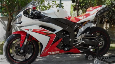 Yamaha R1