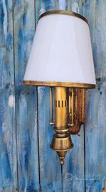Coppia Lampade da parete ottone ventolina in vetro