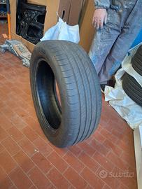 gomme GoodYear 215-55 R18 99Y