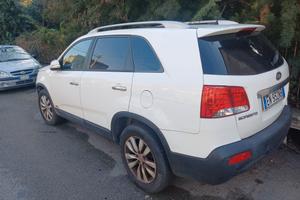 Kia Sorrento 2.2.cCRDi  AWD         automatico 