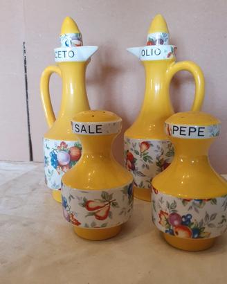 Set da cucina in ceramica decorata