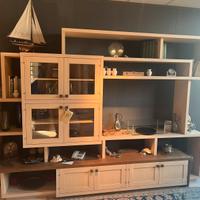 Parere tv in legno massello