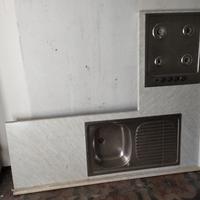 Top cucina angolare con lavello e Piano cottura 