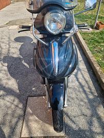 Beverly 500 