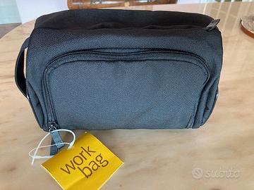 Mandarina Duck necessaire da viaggio