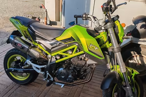 benelli tnt 125