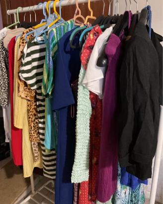 Stock abbigliamento donna