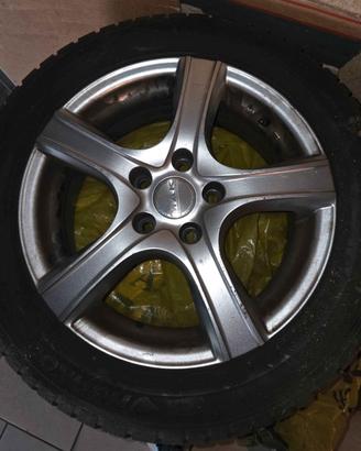 Gomme Invernali 205/55 R16 91T con Cerchi in Lega