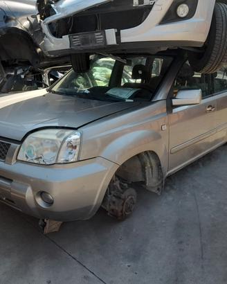 NISSAN X-TRAIL 2004