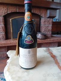 pregiata bottiglia vino barolo