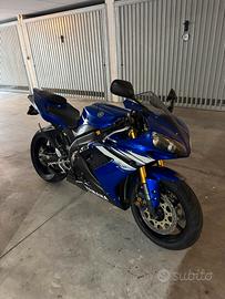 Yamaha r1