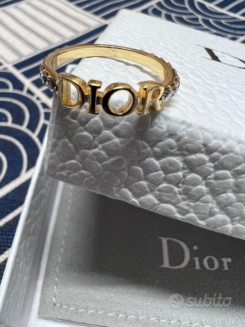 Anello on sale teschio dior