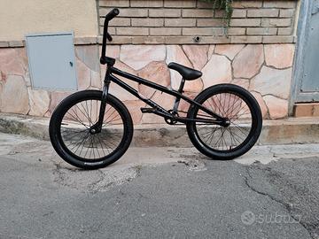 BMX verde vectra 2016