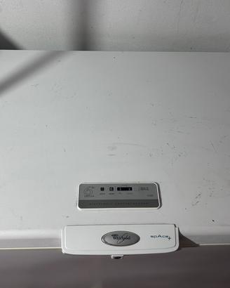 Congelatore a pozzetto Whirlpool
