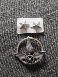 Lotto distintivi militari vintage fregio +stellete