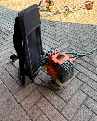 Decespugliatore oleomac bp sparta 441