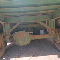 Trattore Ferrari e rimorchio