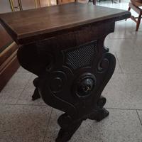 coppia di sgabelli