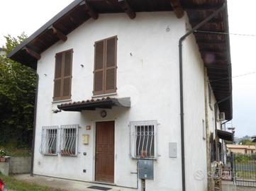 CASA SEMINDIPENDENTE A STRADELLA