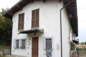 CASA SEMINDIPENDENTE A STRADELLA