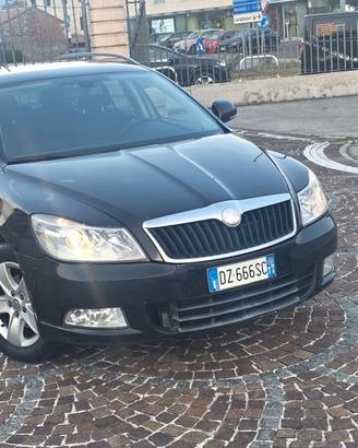 Skoda Octavia 1.6 TDI CR F.AP. Wagon Elegance