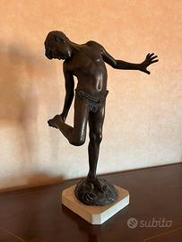 Scultura decorativa in lega metallica