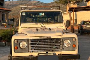 Land Rover Defender 90