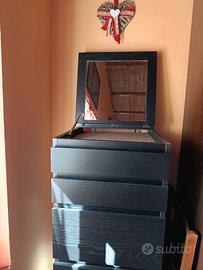 Cassettiera