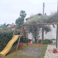 Scivolo e altalena, struttura in legno impregnato