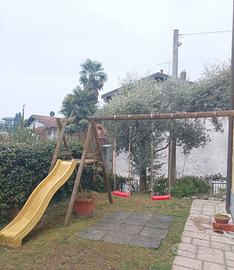 Scivolo e altalena, struttura in legno impregnato