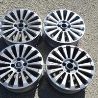 Cerchi in lega ford fiesta focus fusion puma 16"