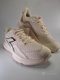 Diadora Mythos Blushield Volo 3 Gold W – nuove 