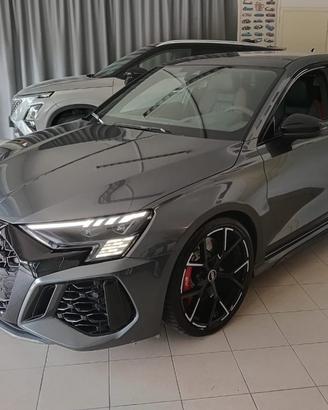 AUDI RS 3 SPB TFSI quattro S tronic