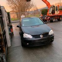 Ricambi Golf 5 - Vari veicoli per ricambi
