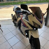 Honda cbr 500 r 2013 con molti accessori per A2