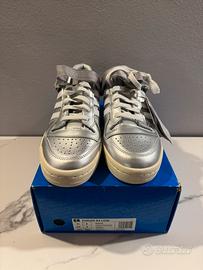 Adidas forum 84 low atmos 9 1/2 43