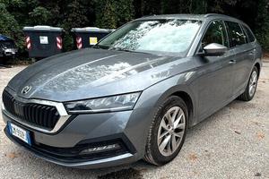 Skoda Octavia 2.0 TDI EVO SCR DSG Wagon Executive