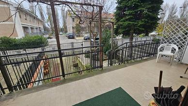 Villetta a schiera di 247 m² con 5 locali e box au