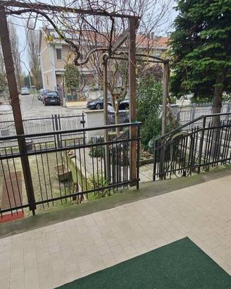 Villetta a schiera di 247 m² con 5 locali e box au