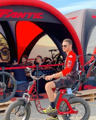 E-BIKE   ISSIMO  FUN  FANTIC  ROSSO GRANATA