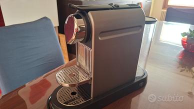Macchina da caffè nespresso 