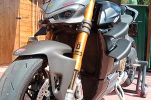 Ducati Streetfighter V4S 