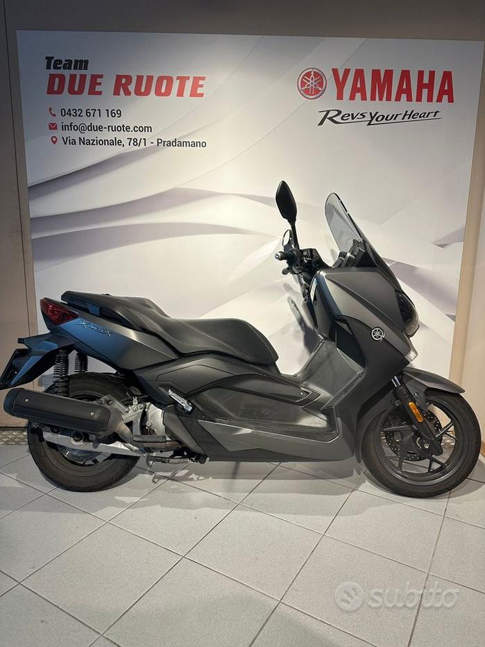 Yamaha 125 Moto A Tre Ruote Con Patente B Yamaha 125 X Max 125