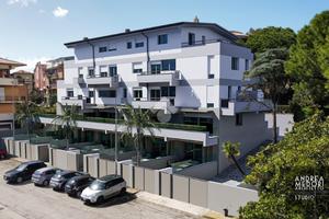 3 LOCALI A PORTO SANT'ELPIDIO