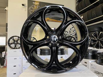 Cerchi Alfa Romeo raggio 19 NUOVI cod.3892