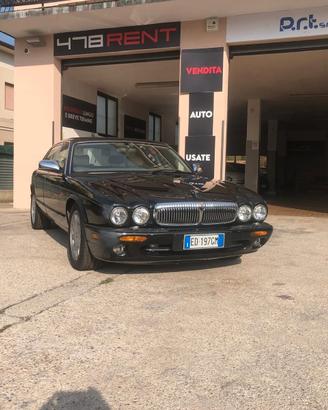 Jaguar XJ Daimler 4.0 cat