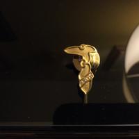 Elegante bottone Trussardi