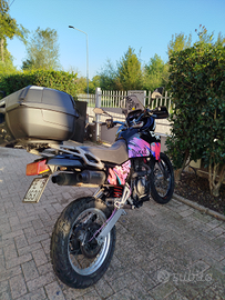 Suzuki dr 650 rse patente A2