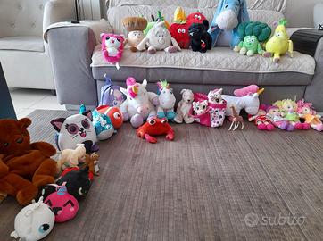 peluche pupazzi tutti insieme a 20 euro regalone