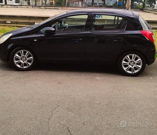 Opel corsa 1.2 cosmo